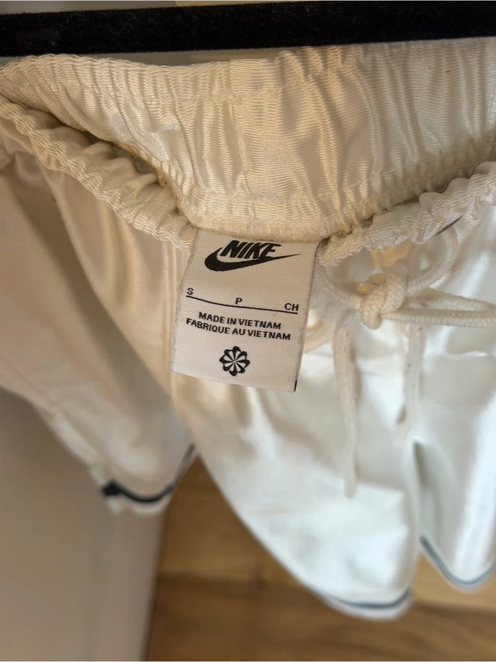 Nike women cream